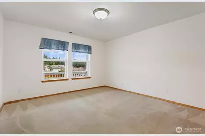 606 NW 12th Loop, Oak Harbor, WA 98277 - Photo 13