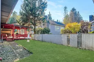 26141 N Hwy 101, Hoodsport, WA 98548 - Photo 33