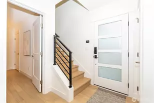 7341 21st Ave NE, Seattle, WA 98115 - Photo 3