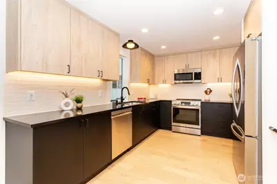 7341 21st Avenue NE #B, Seattle, WA 98115 - Photo 7