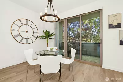 18512 Wallingford Avenue N, Shoreline, WA 98133 - Photo 9