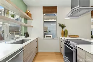 4411 Meridian Ave N, Seattle, WA 98103 - Photo 13