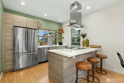 4411 Meridian Avenue N, Seattle, WA 98103 - Photo 11