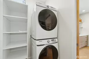 4411 Meridian Ave N, Seattle, WA 98103 - Photo 15