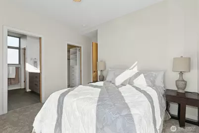 4411 Meridian Avenue N, Seattle, WA 98103 - Photo 17