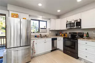 105 James St, Longview, WA 98632 - Photo 7