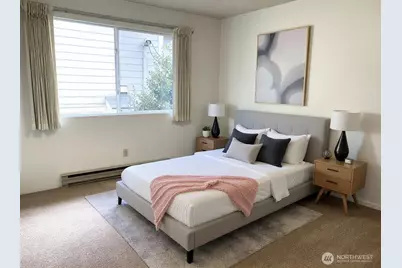 8848 Interlake Avenue N, Seattle, WA 98103 - Photo 17