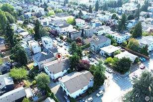 8848 Interlake Ave N, Seattle, WA 98103 - Photo 25