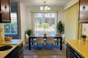 8848 Interlake Ave N, Seattle, WA 98103 - Photo 9