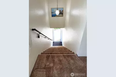 8848 Interlake Avenue N, Seattle, WA 98103 - Photo 23