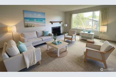 8848 Interlake Avenue N, Seattle, WA 98103 - Photo 5