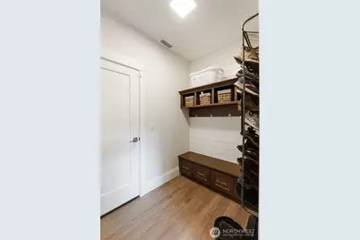 21205 Connells Prairie Road E, Bonney Lake, WA 98391 - Photo 25