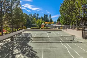 18544 NE 57th St, Redmond, WA 98052 - Photo 21