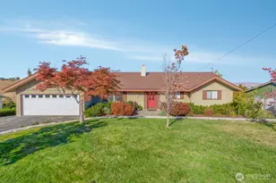 807 Ridgeview Ave, Selah, WA 98942 - Photo 1