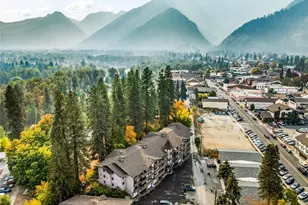 325 Division St, Leavenworth, WA 98826 - Photo 3