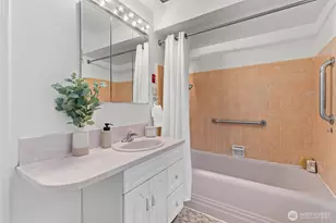 1820 W Magnolia Way W, Seattle, WA 98199 - Photo 19