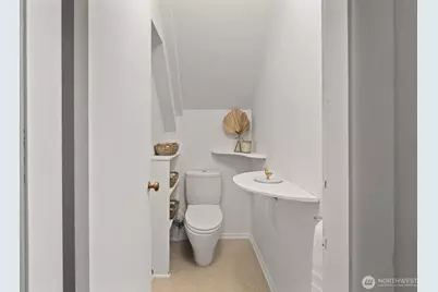 1820 W Magnolia Way W, Seattle, WA 98199 - Photo 27