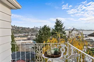 1820 Magnolia Way W, Seattle, WA 98199 - Photo 19