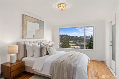 1820 Magnolia Way W, Seattle, WA 98199 - Photo 17