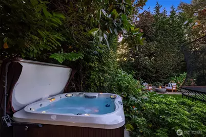 5727 63rd Avenue NE, Seattle, WA 98105 - Photo 15