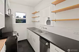 2114 7th Ave W, Seattle, WA 98119 - Photo 11