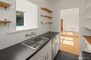 2114 7th Ave W, Seattle, WA 98119 - Photo 15