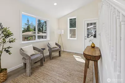 16828 Ambaum Boulevard S, Burien, WA 98148 - Photo 5