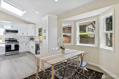 16828 Ambaum Boulevard S, Burien, WA 98148 - Photo 3