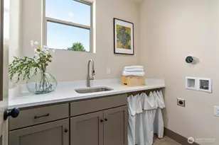 5033 25th Ave SW, Seattle, WA 98106 - Photo 21