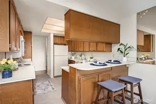 9710 5th Ave NE, Seattle, WA 98115 - Photo 15