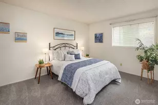 9710 5th Ave NE, Seattle, WA 98115 - Photo 19