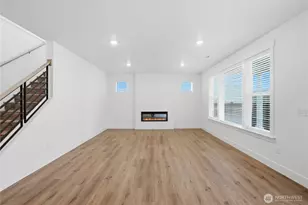 32411 Vine Ave SE, Black Diamond, WA 98010 - Photo 9