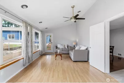 103 Kingsley Drive, Castle Rock, WA 98611 - Photo 11