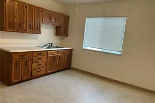 1320 3rd St, Cosmopolis, WA 98537 - Photo 7