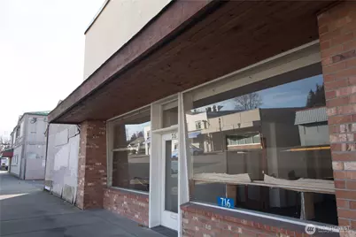 716 E Fairhaven Avenue, Burlington, WA 98233 - Photo 3