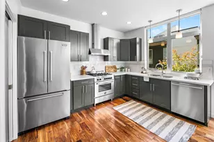 2808 14th Ave W, Seattle, WA 98119 - Photo 5