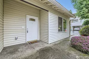 20301 19th Ave NE, Mountlake Terrace, WA 98155 - Photo 3