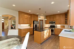 24907 SE 21st Pl, Sammamish, WA 98075 - Photo 13