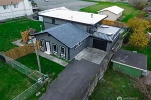 1412 29th St, Anacortes, WA 98221 - Photo 3