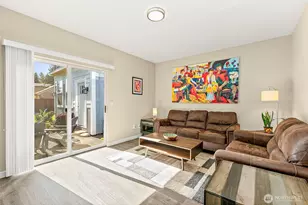 20111 Cascade Dr E, Bonney Lake, WA 98391 - Photo 13