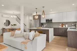 215 NE 123rd St, Seattle, WA 98125 - Photo 13