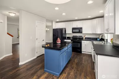 18306 101st Street E, Bonney Lake, WA 98391 - Photo 9