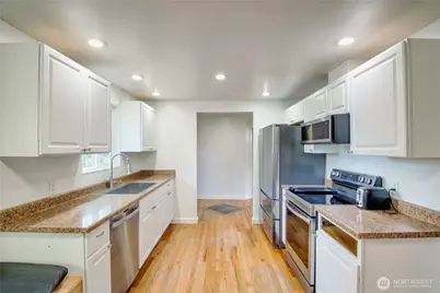 1006 Wedmore Place, Sedro Woolley, WA 98284 - Photo 3