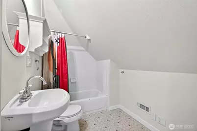 917 23rd Avenue, Seattle, WA 98122 - Photo 23