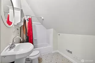 917 23rd Ave, Seattle, WA 98122 - Photo 23