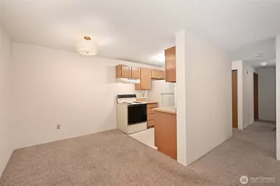 10501 8th Avenue NE #417, Seattle, WA 98125 - Photo 11