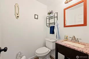 7117 200th St Ct E, Spanaway, WA 98387 - Photo 7