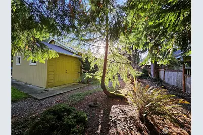 1121 E Old Ranch Rd, Allyn, WA 98524 - Photo 5