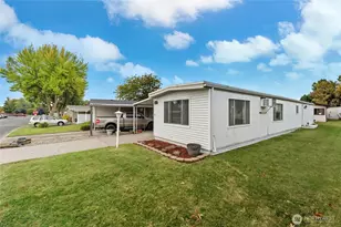 1031 SE Scenic View Dr, College Place, WA 99324 - Photo 3