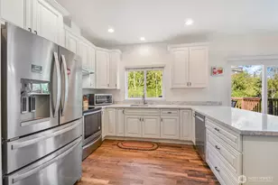 1016 288th St NW, Arlington, WA 98223 - Photo 5